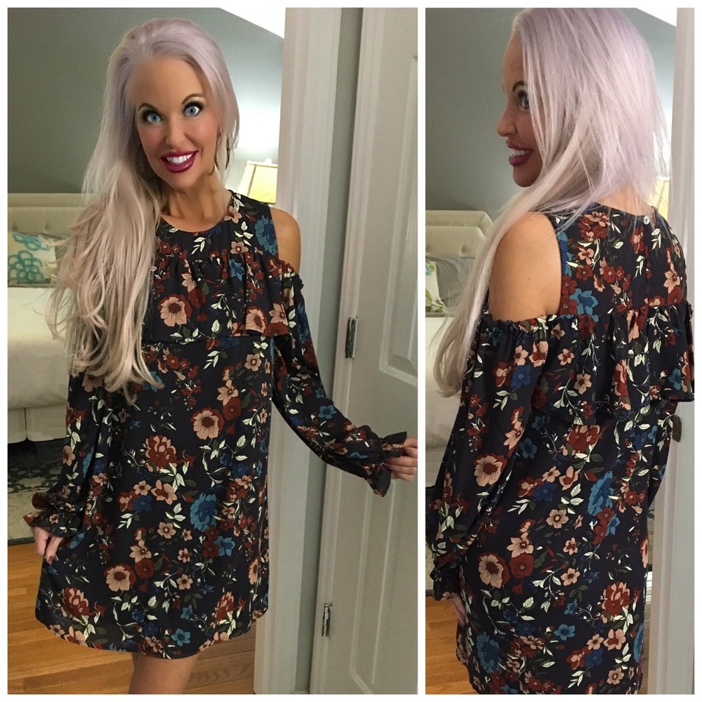 LAST 2 💕Charcoal Open Shoulder Ruffle Swing Dress - Picture 3 of 3